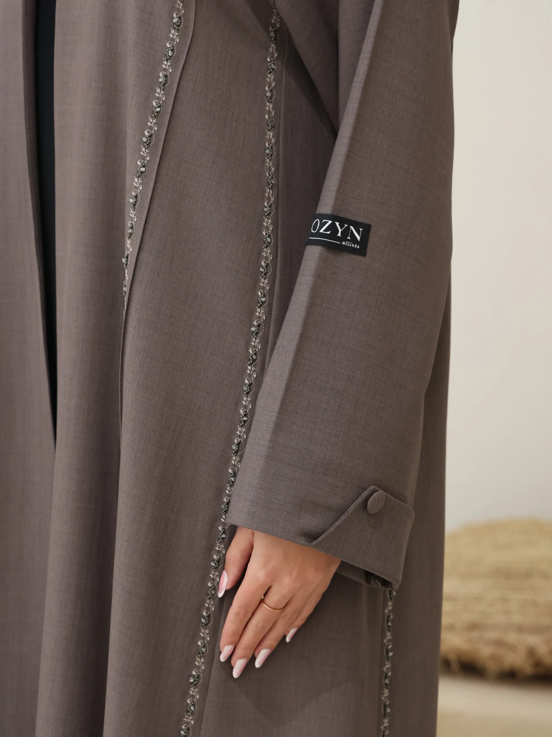 Coyote Elegance Luxe - Image 4